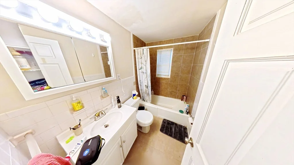 2 bed, 1 bath apartment for rent at 8 Kenwood St Unit 4, Cambridgeport — photo 7 of 12