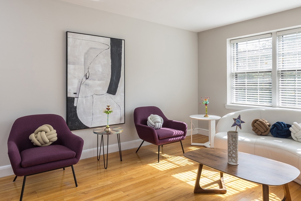2 bed, 1 bath apartment for rent at 8 Kilsyth Rd Unit 43, Brighton — photo 3 of 12