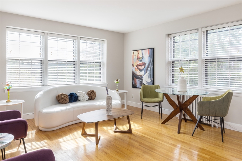 2 bed, 1 bath apartment for rent at 8 Kilsyth Rd Unit 43, Brighton — photo 2 of 12