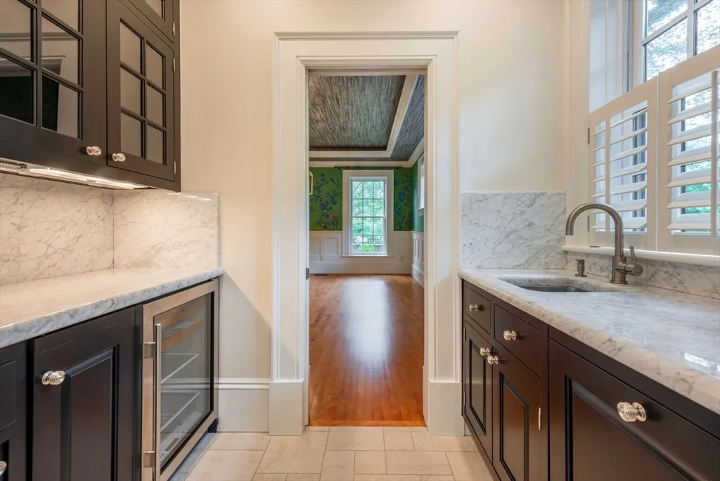5 bed, 4+ bath apartment for rent at 8 Kirkland Pl Unit 8, Baldwin — photo 10 of 36