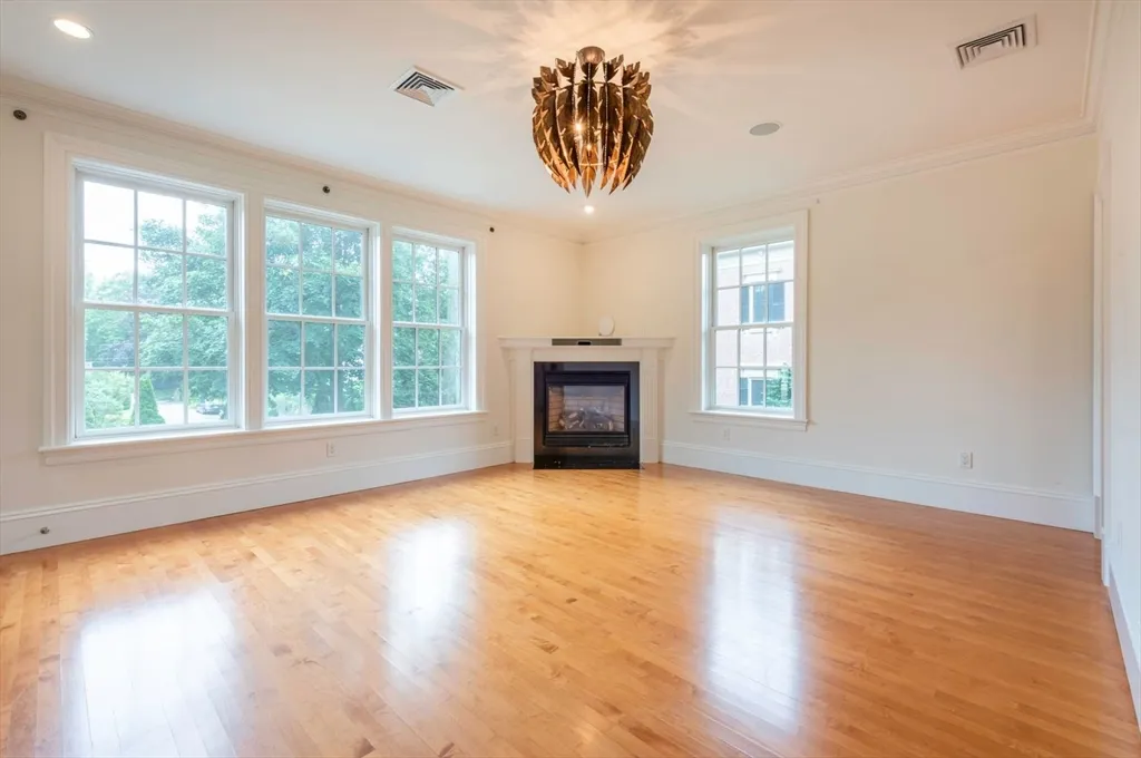5 bed, 4+ bath apartment for rent at 8 Kirkland Pl Unit 8, Baldwin — photo 21 of 36