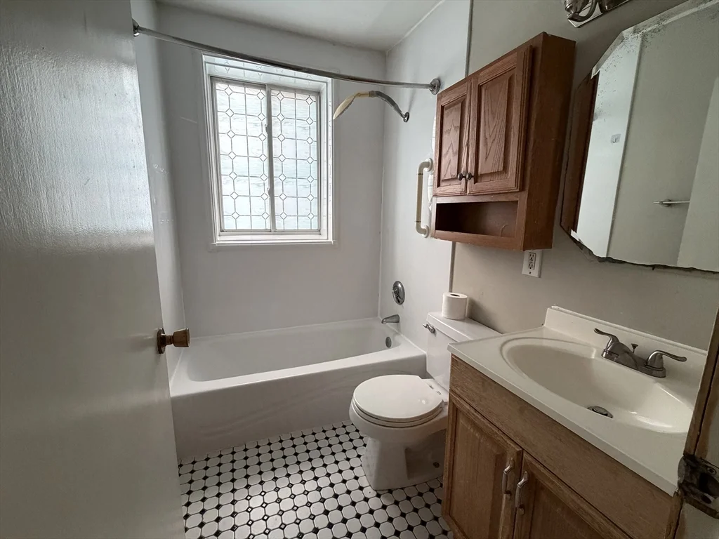 2 bed, 1 bath apartment for rent at 8 Kittredge St Unit 6, Roslindale — photo 11 of 11