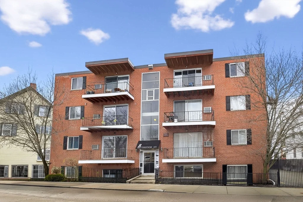 2 bed, 1 bath apartment for rent at 8 Kittredge Unit 10, Roslindale — photo 9 of 9