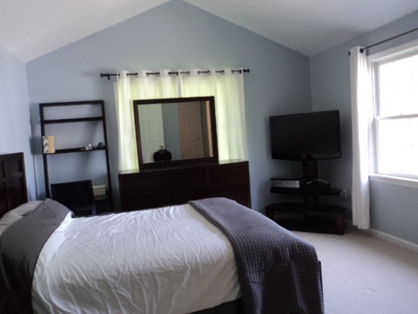 2 bed, 2 bath apartment for rent at 8 Knotts Unit 8, Hudson — photo 10 of 15
