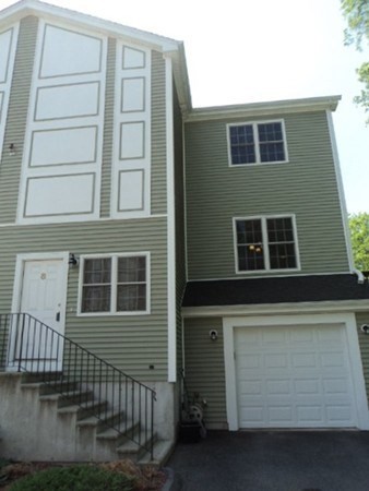 2 bed, 2 bath apartment for rent at 8 Knotts Unit 8, Hudson — photo 2 of 15