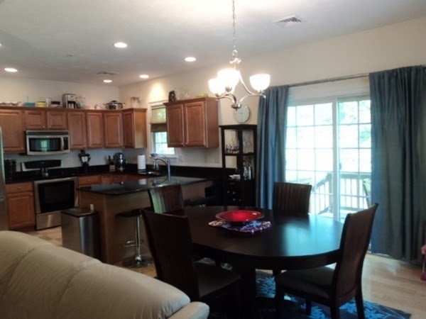 2 bed, 2 bath apartment for rent at 8 Knotts Unit 8, Hudson — photo 4 of 15