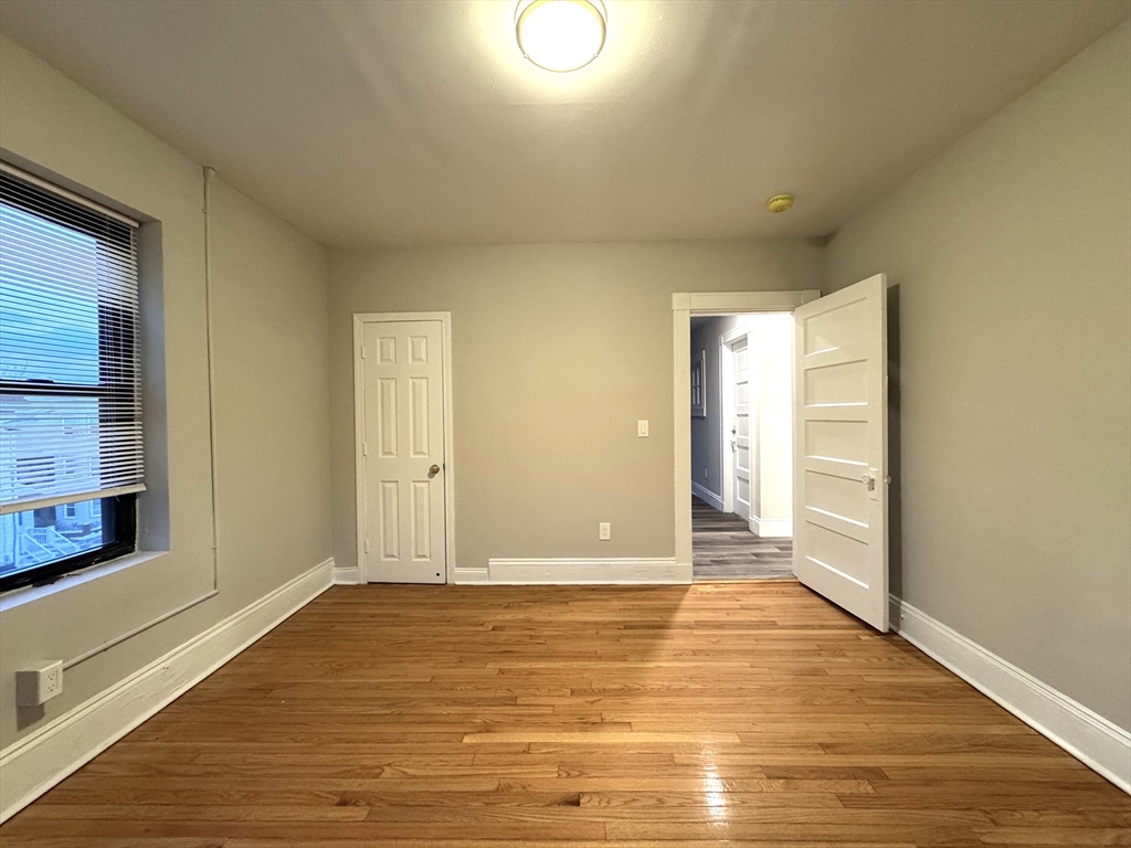 1 bed, 1 bath apartment for rent at 8 Langmaid Ave Unit 14, Winter Hill — photo 4 of 5