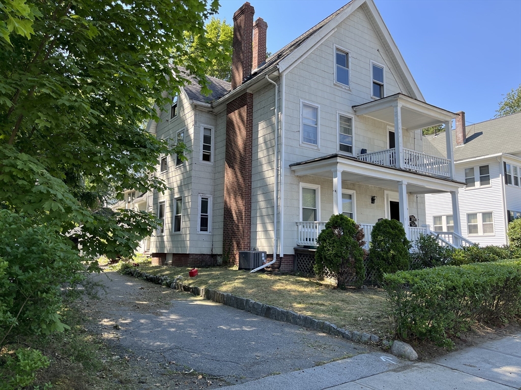 3 bed, 1 bath apartment for rent at 8 Lee Unit 2, WPI — photo 1 of 15