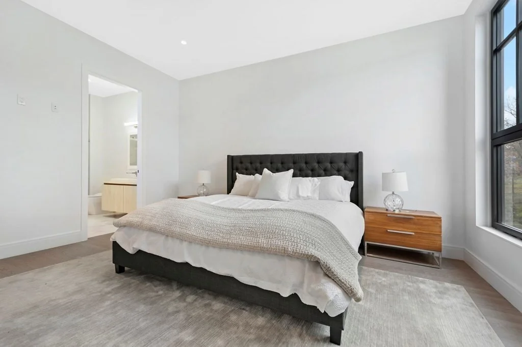 2 bed, 2 bath apartment for rent at 8 Leverett St Unit 1, Brookline Village — photo 6 of 15