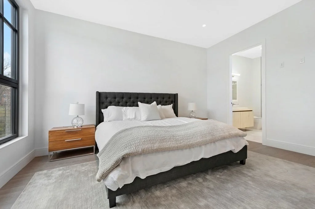2 bed, 2 bath apartment for rent at 8 Leverett St Unit 3, Brookline Village — photo 8 of 17