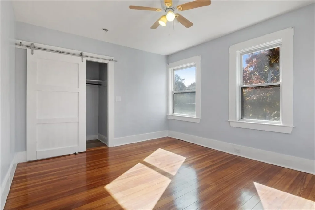 3 bed, 1 bath apartment for rent at 8 Linwood St Unit 2, Holbrook — photo 17 of 36