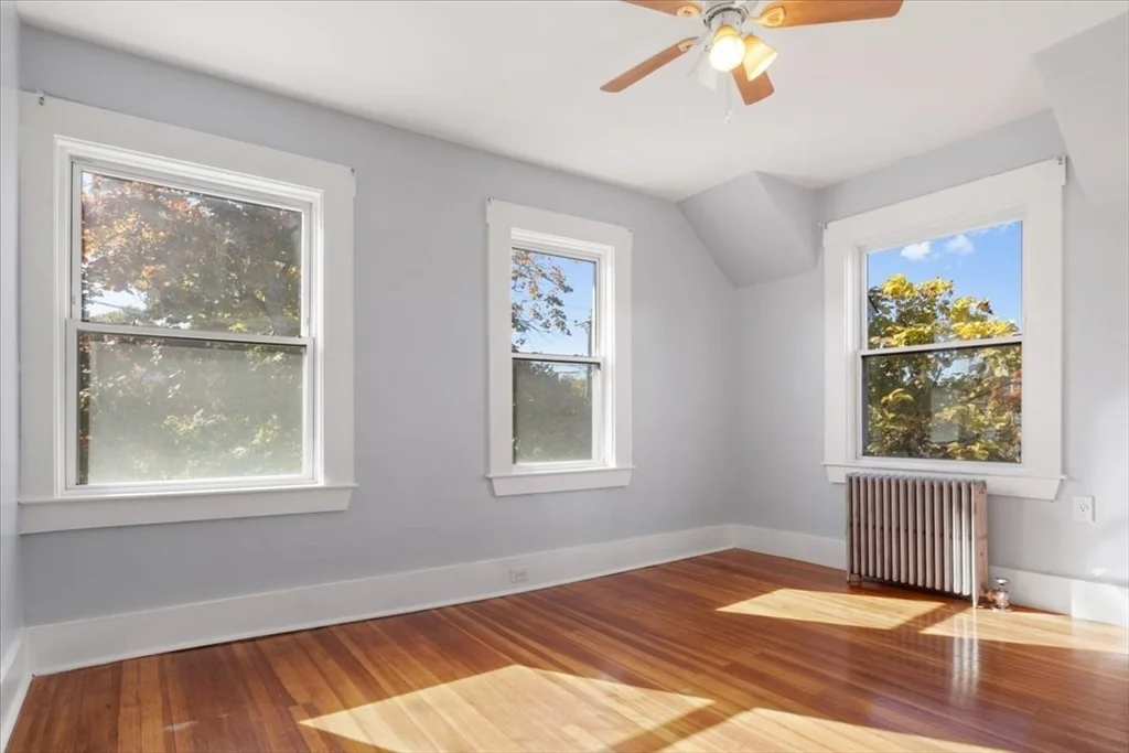 3 bed, 1 bath apartment for rent at 8 Linwood St Unit 2, Holbrook — photo 9 of 36