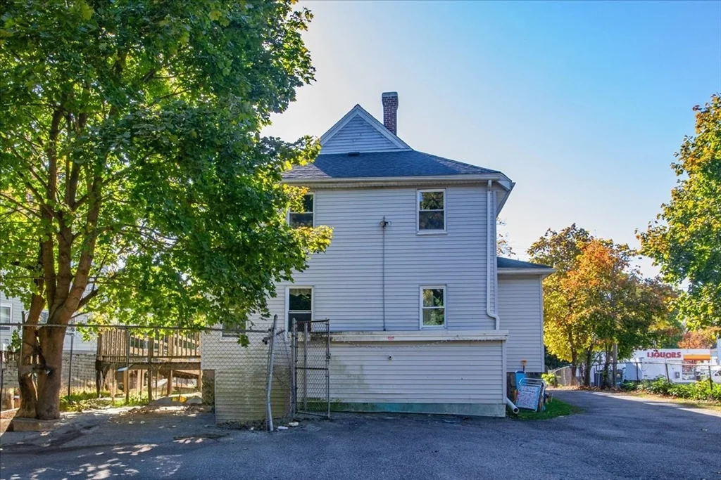 3 bed, 1 bath apartment for rent at 8 Linwood St Unit 2, Holbrook — photo 35 of 36