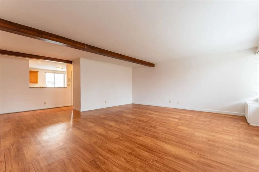 1 bed, 1 bath apartment for rent at 8 Longwood Dr Unit 4, Andover — photo 5 of 11