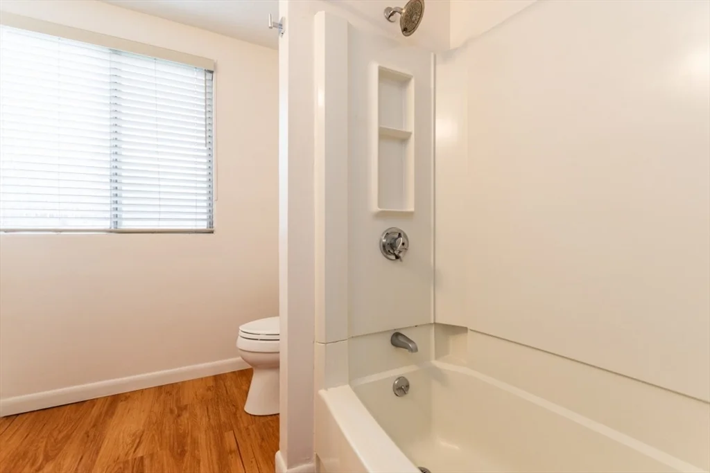 1 bed, 1 bath apartment for rent at 8 Longwood Dr Unit 4, Andover — photo 7 of 11