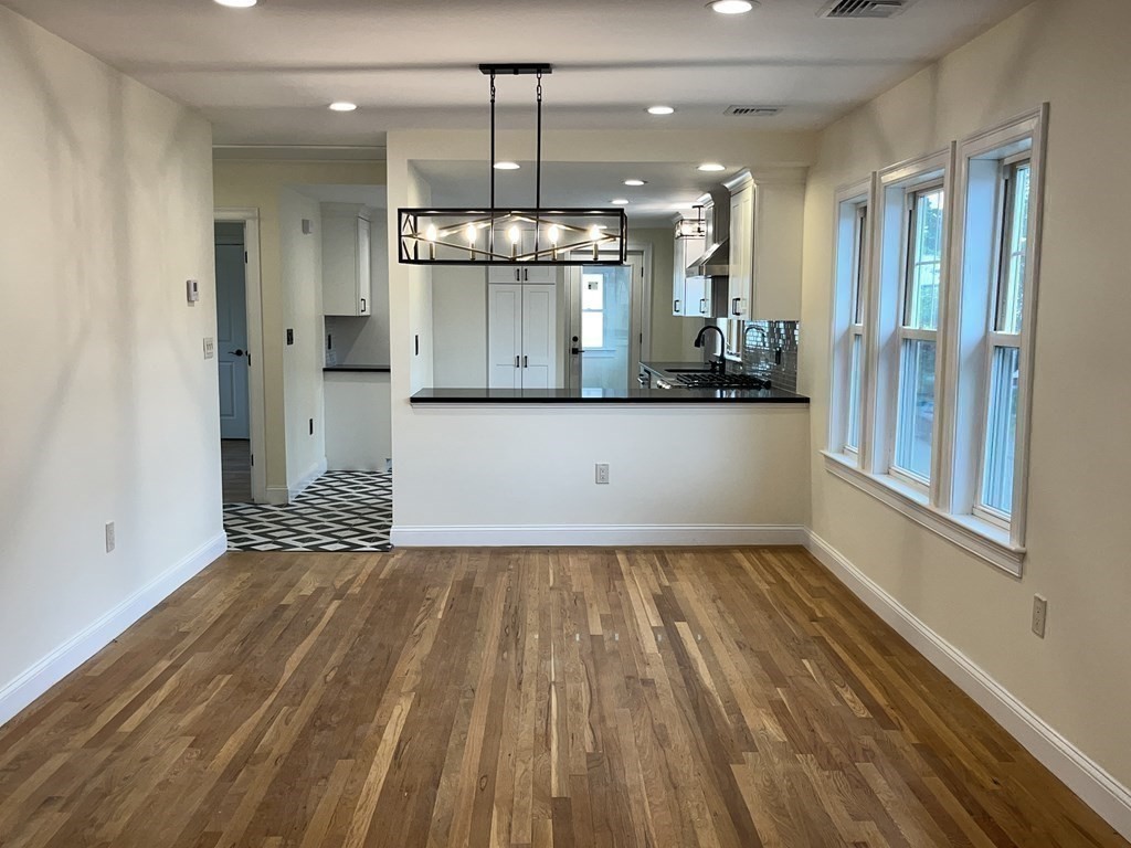 3 bed, 1 bath apartment for rent at 8 Lyman Ave Unit 2, Medford — photo 8 of 18