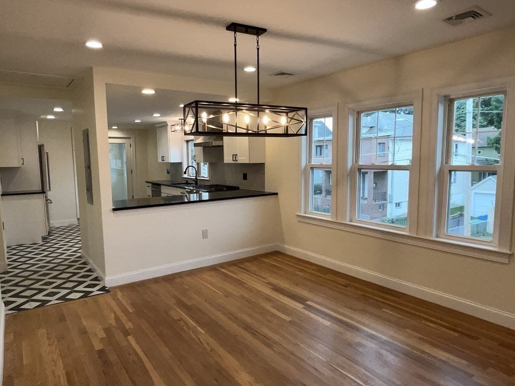 3 bed, 1 bath apartment for rent at 8 Lyman Ave Unit 2, Medford — photo 11 of 18