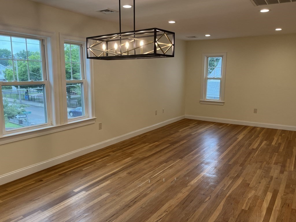3 bed, 1 bath apartment for rent at 8 Lyman Ave Unit 2, Medford — photo 10 of 18