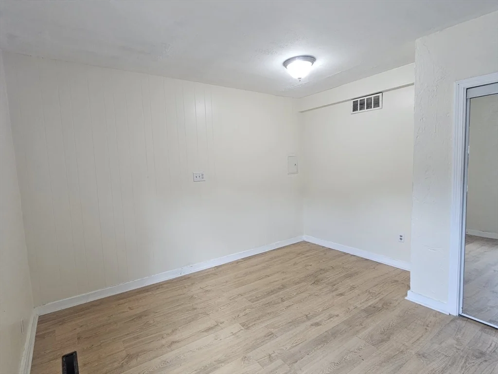 1 bed, 1 bath apartment for rent at 8 Main St Unit 1, Bryantville — photo 6 of 10
