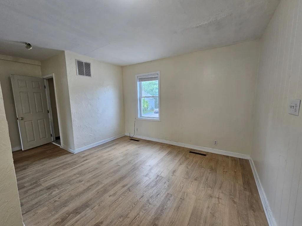 1 bed, 1 bath apartment for rent at 8 Main St Unit 1, Bryantville — photo 7 of 10