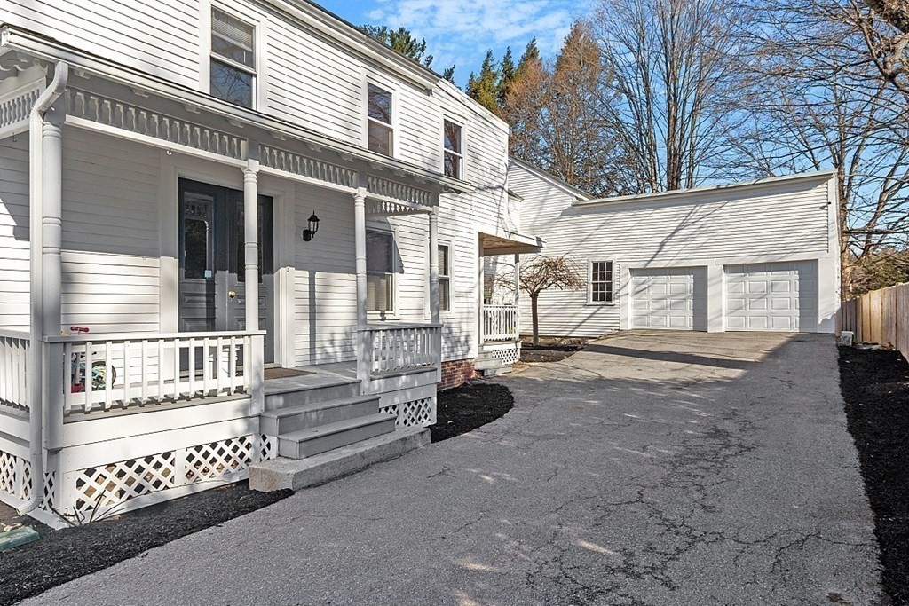 2 bed, 1 bath apartment for rent at 8 Main St Unit 2 F, Pepperell — photo 1 of 13