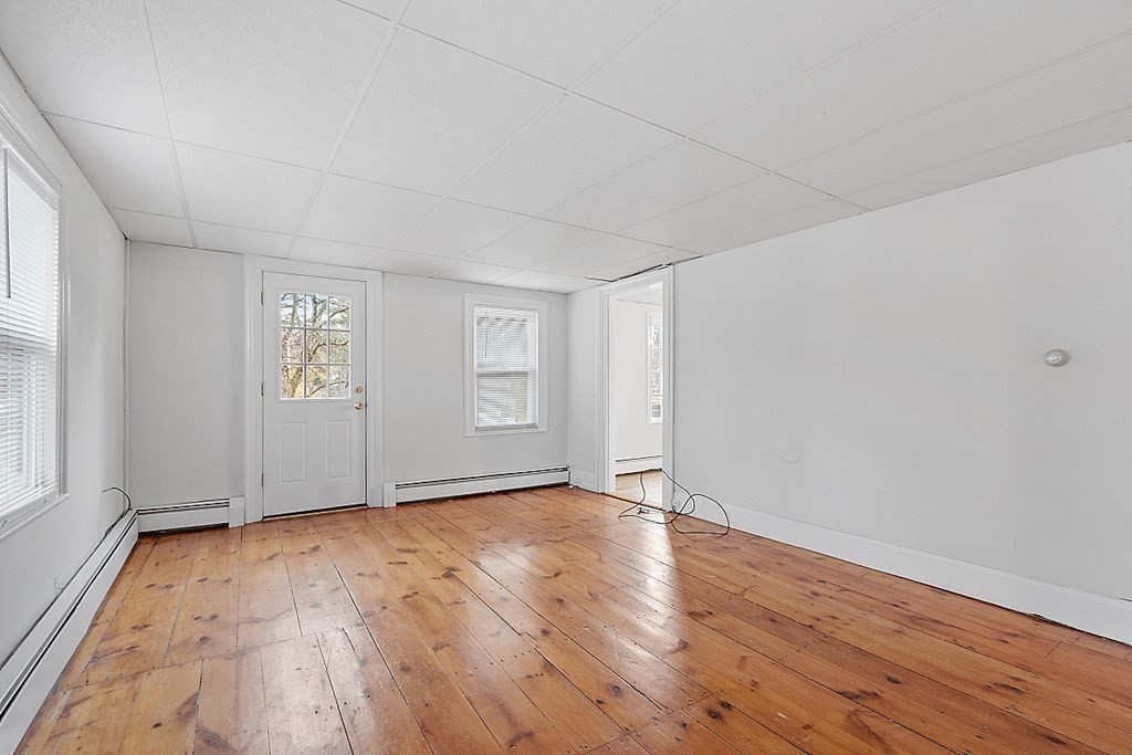2 bed, 1 bath apartment for rent at 8 Main St Unit 2 F, Pepperell — photo 5 of 13