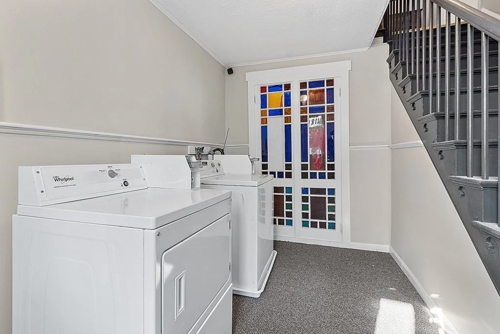 3 bed, 1 bath apartment for rent at 8 Main St Unit 2 R, Pepperell — photo 3 of 13