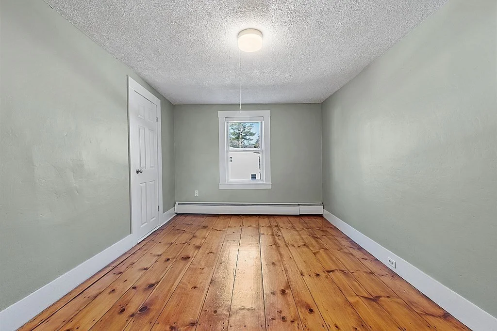 3 bed, 1 bath apartment for rent at 8 Main St Unit 2 R, Pepperell — photo 7 of 13