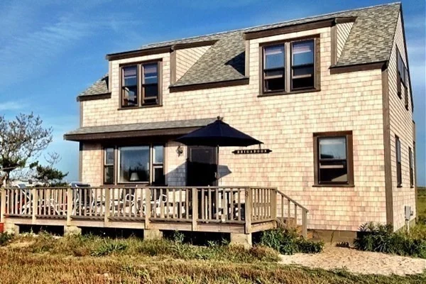3 bed, 2 bath apartment for rent at 8 Maine Ave, Madaket — photo 1 of 13