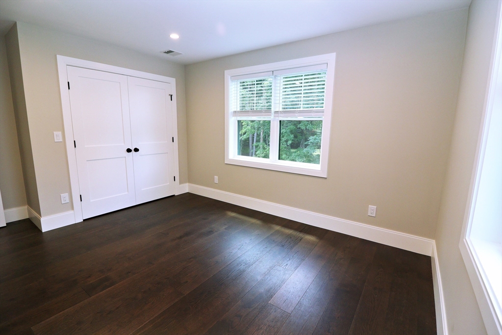 4 bed, 3 bath apartment for rent at 8 Malden Unit 8, Natick — photo 25 of 38