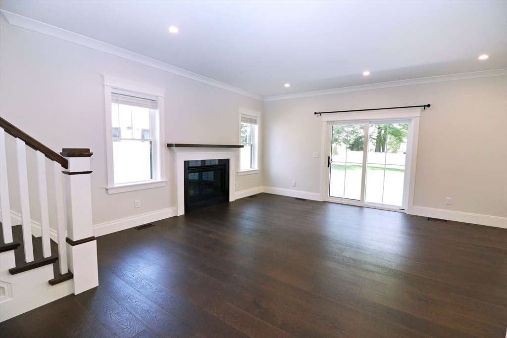 4 bed, 3 bath apartment for rent at 8 Malden Unit 8, Natick — photo 3 of 38