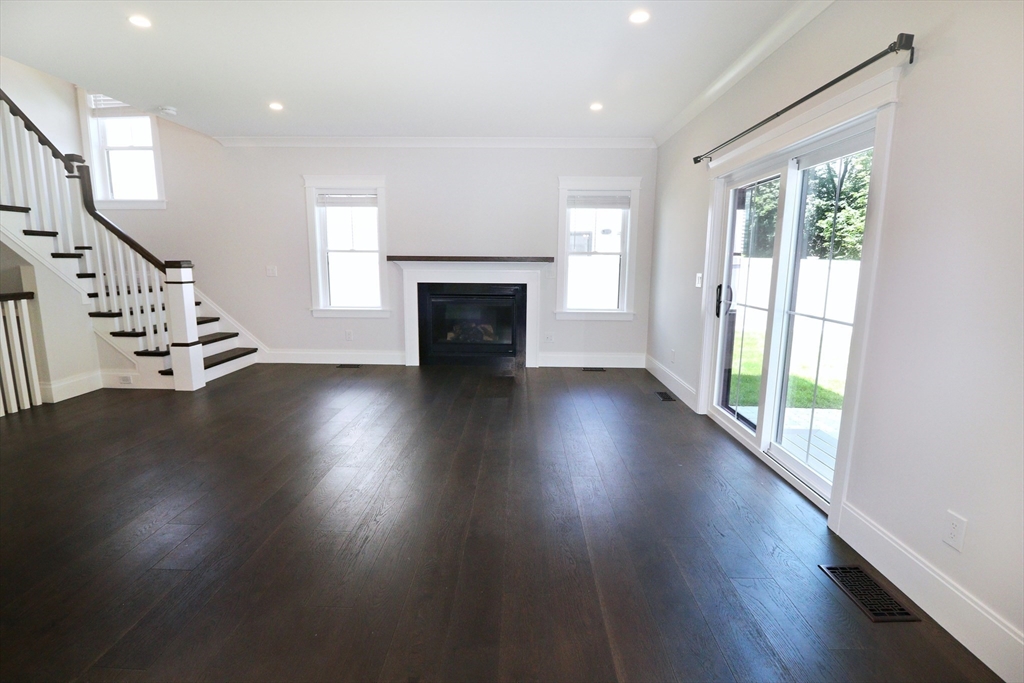 4 bed, 3 bath apartment for rent at 8 Malden Unit 8, Natick — photo 2 of 38