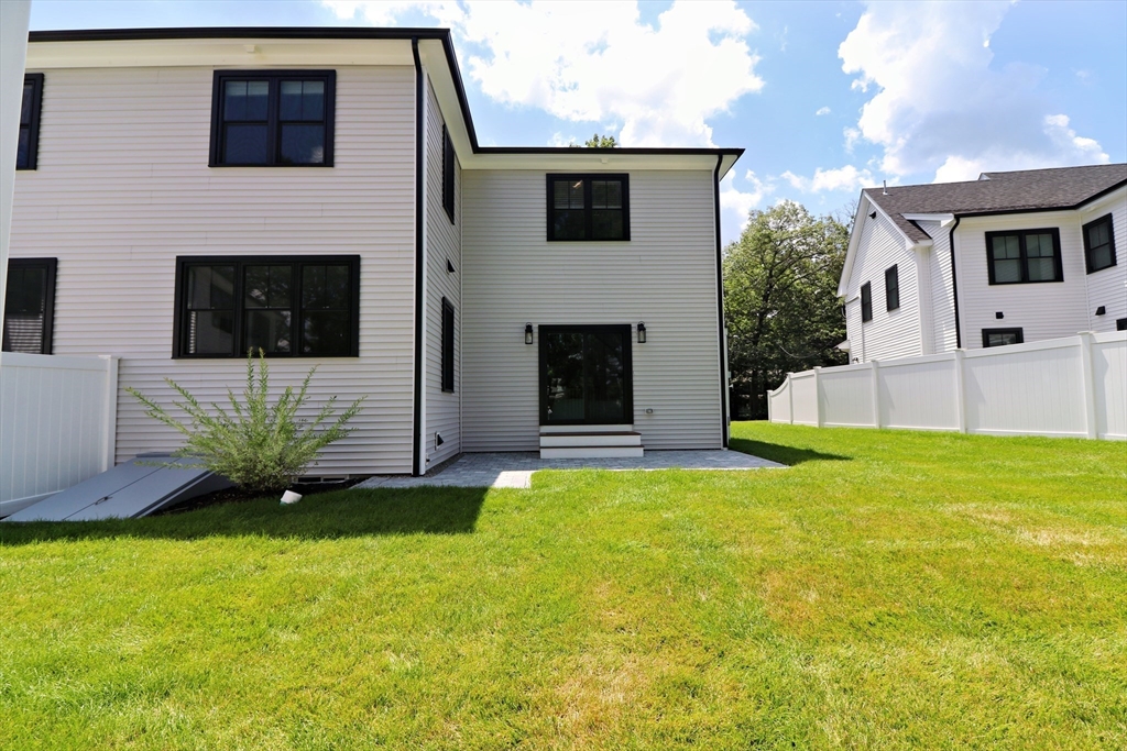 4 bed, 3 bath apartment for rent at 8 Malden Unit 8, Natick — photo 36 of 38