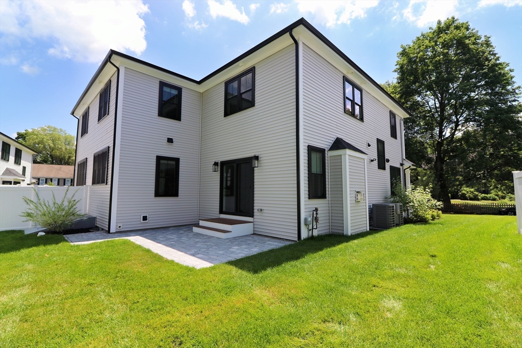 4 bed, 3 bath apartment for rent at 8 Malden Unit 8, Natick — photo 37 of 38