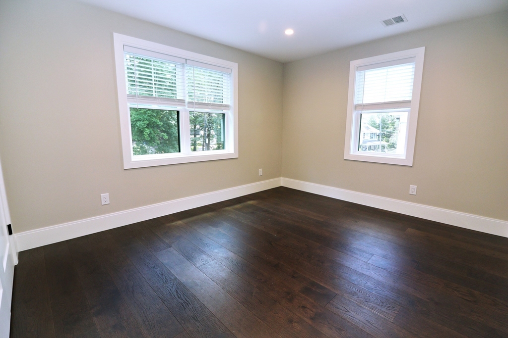 4 bed, 3 bath apartment for rent at 8 Malden Unit 8, Natick — photo 24 of 38