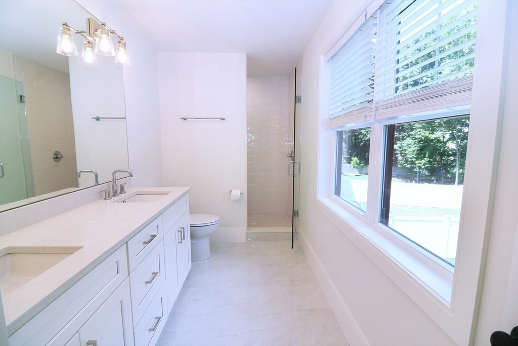 4 bed, 3 bath apartment for rent at 8 Malden Unit 8, Natick — photo 18 of 38