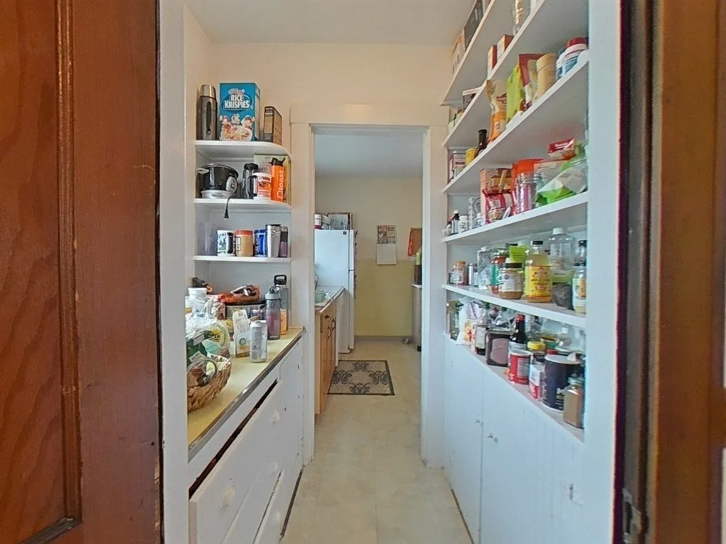 3 bed, 1 bath apartment for rent at 8 Mapleton St Unit 8, Brighton — photo 5 of 17