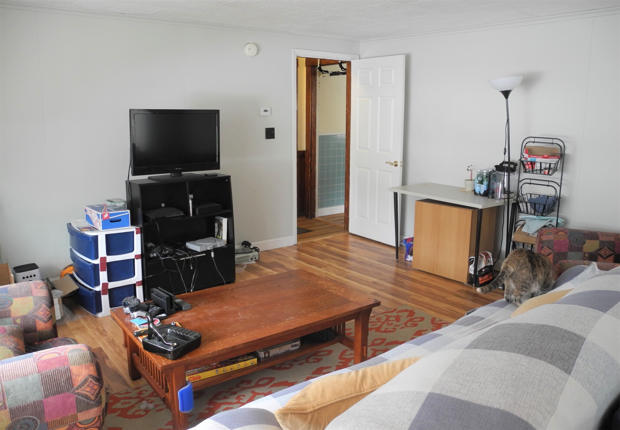 3 bed, 1 bath apartment for rent at 8 Mapleton Unit 2, Brighton — photo 12 of 22