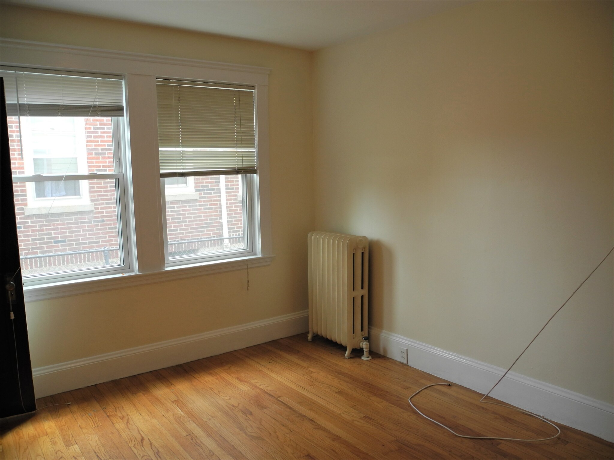 3 bed, 1 bath apartment for rent at 8 Mapleton Unit 2, Brighton — photo 19 of 22