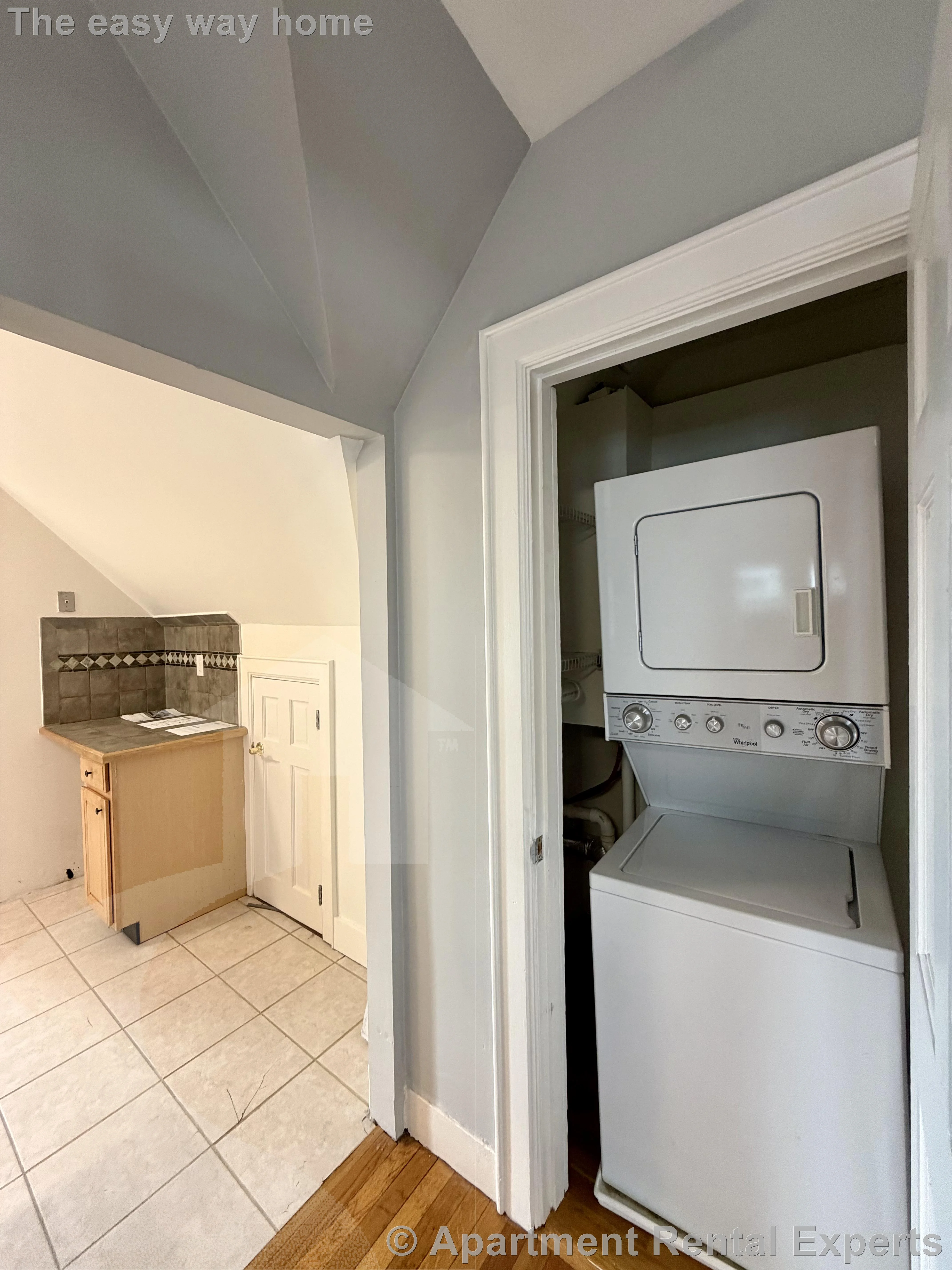 2 bed, 1 bath apartment for rent at 8 Marbury Terr Unit 3, Jamaica Plain — photo 7 of 16