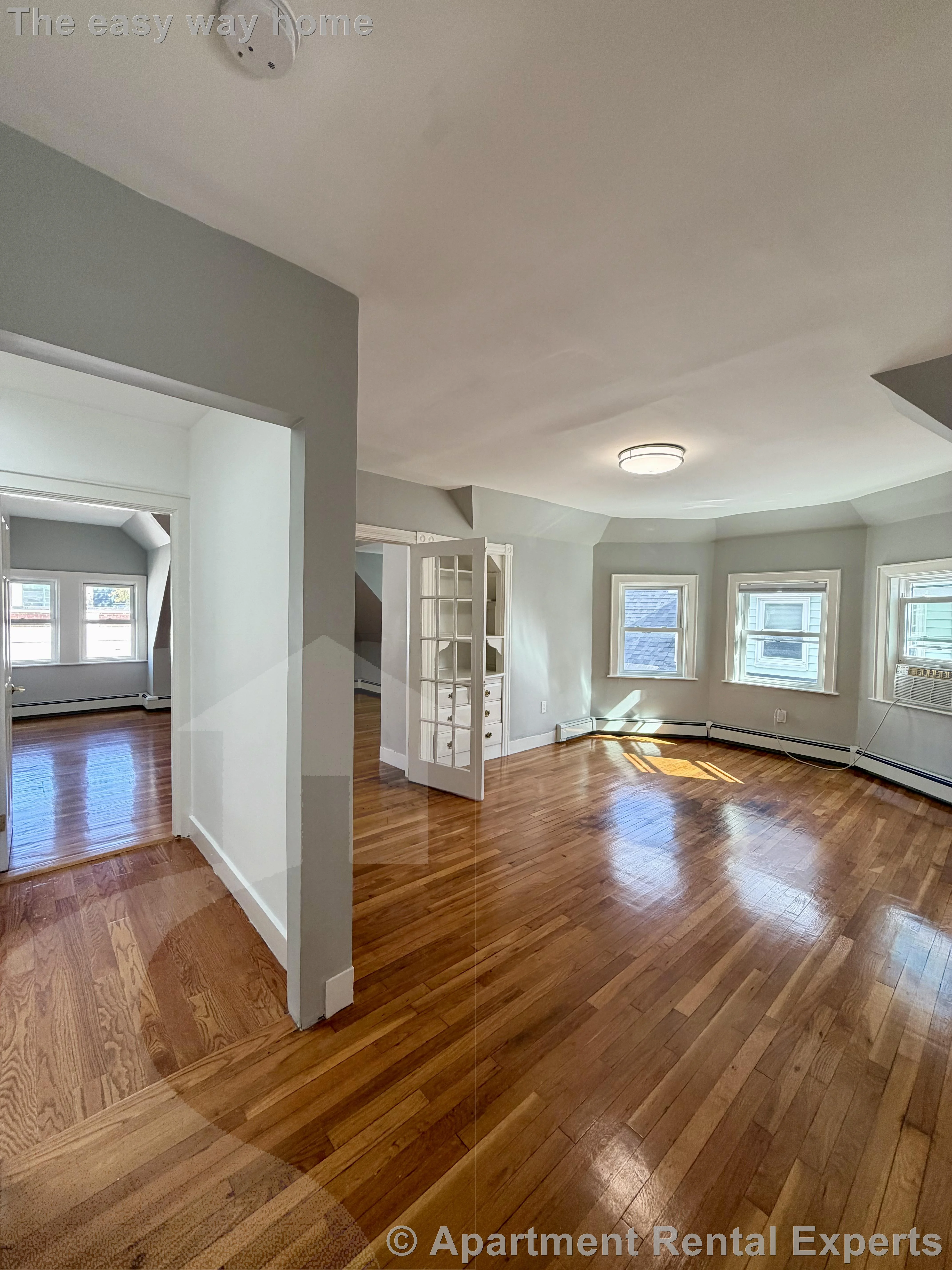 2 bed, 1 bath apartment for rent at 8 Marbury Terr Unit 3, Jamaica Plain — photo 4 of 16