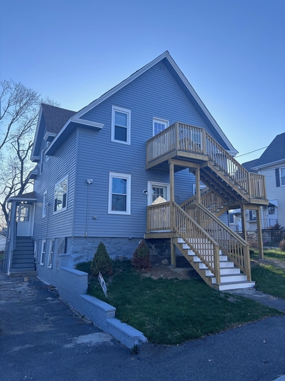4 bed, 1 bath apartment for rent at 8 Maxwell St Unit 1, Taunton