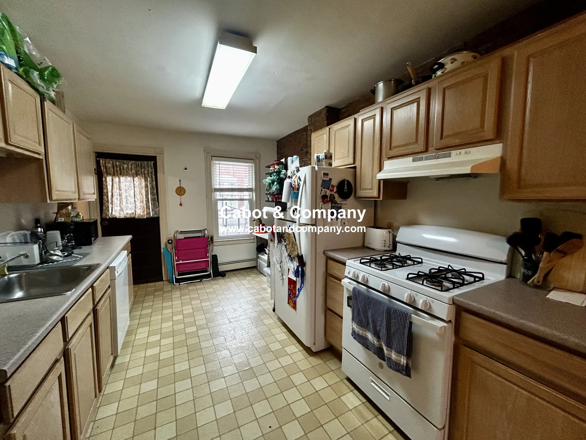 2 bed, 1 bath apartment for rent at 8 Mead St Unit 1, Allston — photo 2 of 10