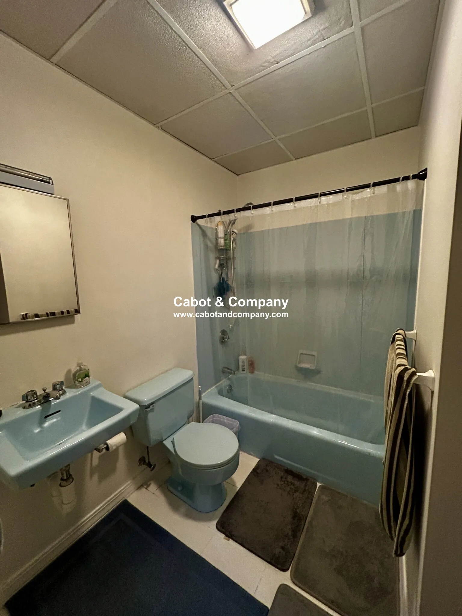 2 bed, 1 bath apartment for rent at 8 Mead St Unit 1, Allston — photo 8 of 10