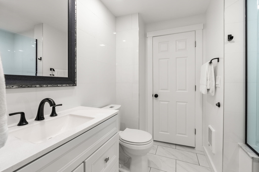 2 bed, 2 bath apartment for rent at 8 Melrose St Unit 1, Back Bay — photo 11 of 23