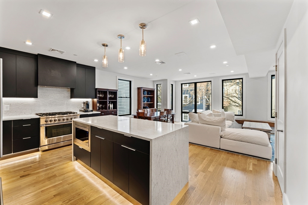 3 bed, 2 bath apartment for rent at 8 Mercer St Unit 3, South Boston