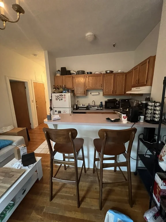 2 bed, 1 bath apartment for rent at 8 Milford Unit 4, South End — photo 3 of 9