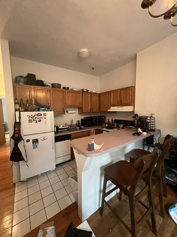 2 bed, 1 bath apartment for rent at 8 Milford Unit 4, South End — photo 2 of 9