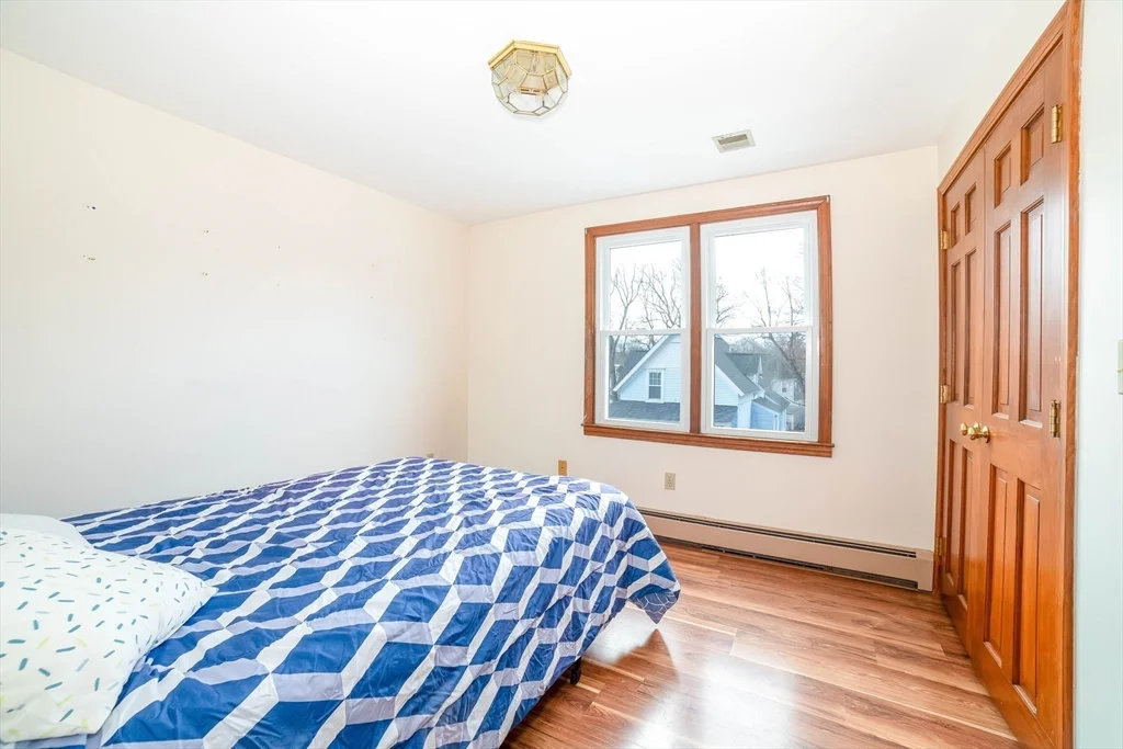 3 bed, 2 bath apartment for rent at 8 Minthorne, Worcester — photo 28 of 30