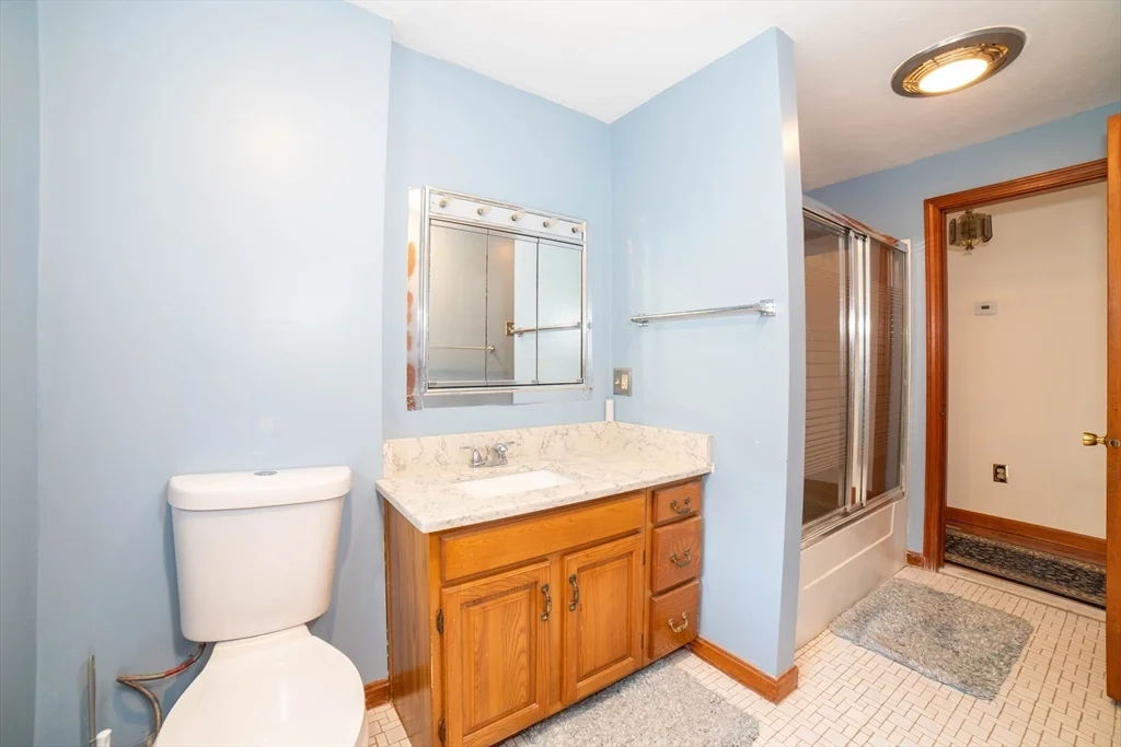 3 bed, 2 bath apartment for rent at 8 Minthorne, Worcester — photo 24 of 30